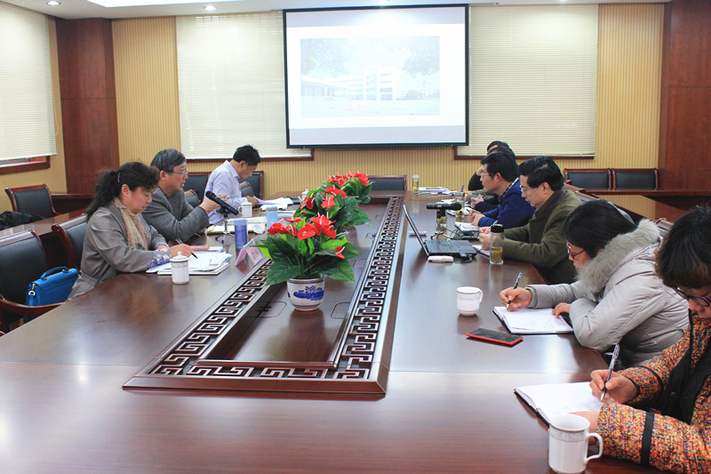 省教育廳專家組來校視導(dǎo)調(diào)研醫(yī)藥生態(tài)園綜合實(shí)踐省級課程基地