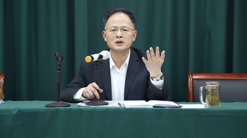 泰州實(shí)驗(yàn)中學(xué)“兩學(xué)一做”學(xué)習(xí)教育專題活動(dòng)（九）